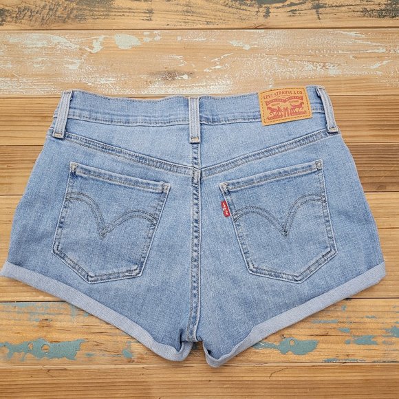 Levi's Jean Shorts & T-shirt Combo - Picture 4 of 6